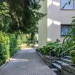 Der Zwergenbau * Badenweiler